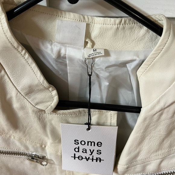 Some Days Lovin “Dex” Leatherette Fringe Jacket - Picture 10 of 16